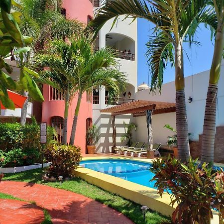 Hotel Y Suites Los Encantos سايوليتا المظهر الخارجي الصورة