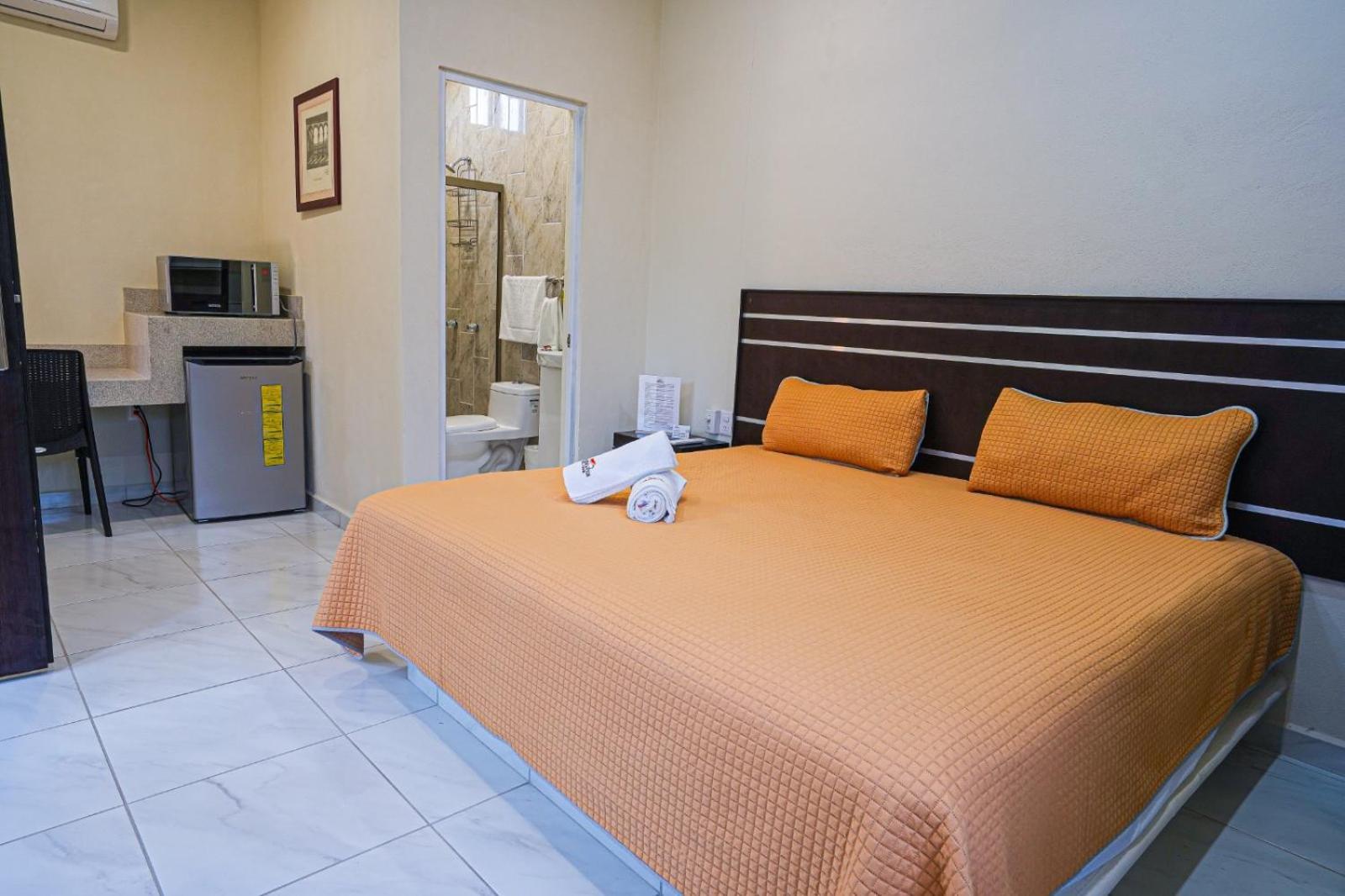 Hotel Y Suites Los Encantos سايوليتا المظهر الخارجي الصورة