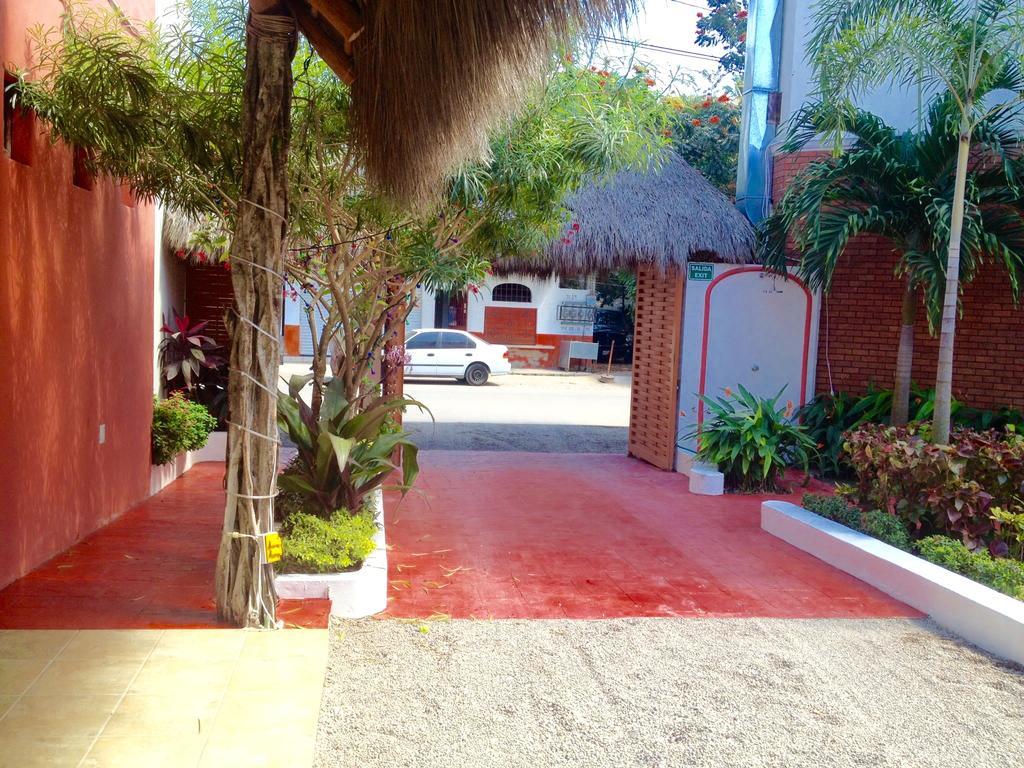 Hotel Y Suites Los Encantos سايوليتا المظهر الخارجي الصورة