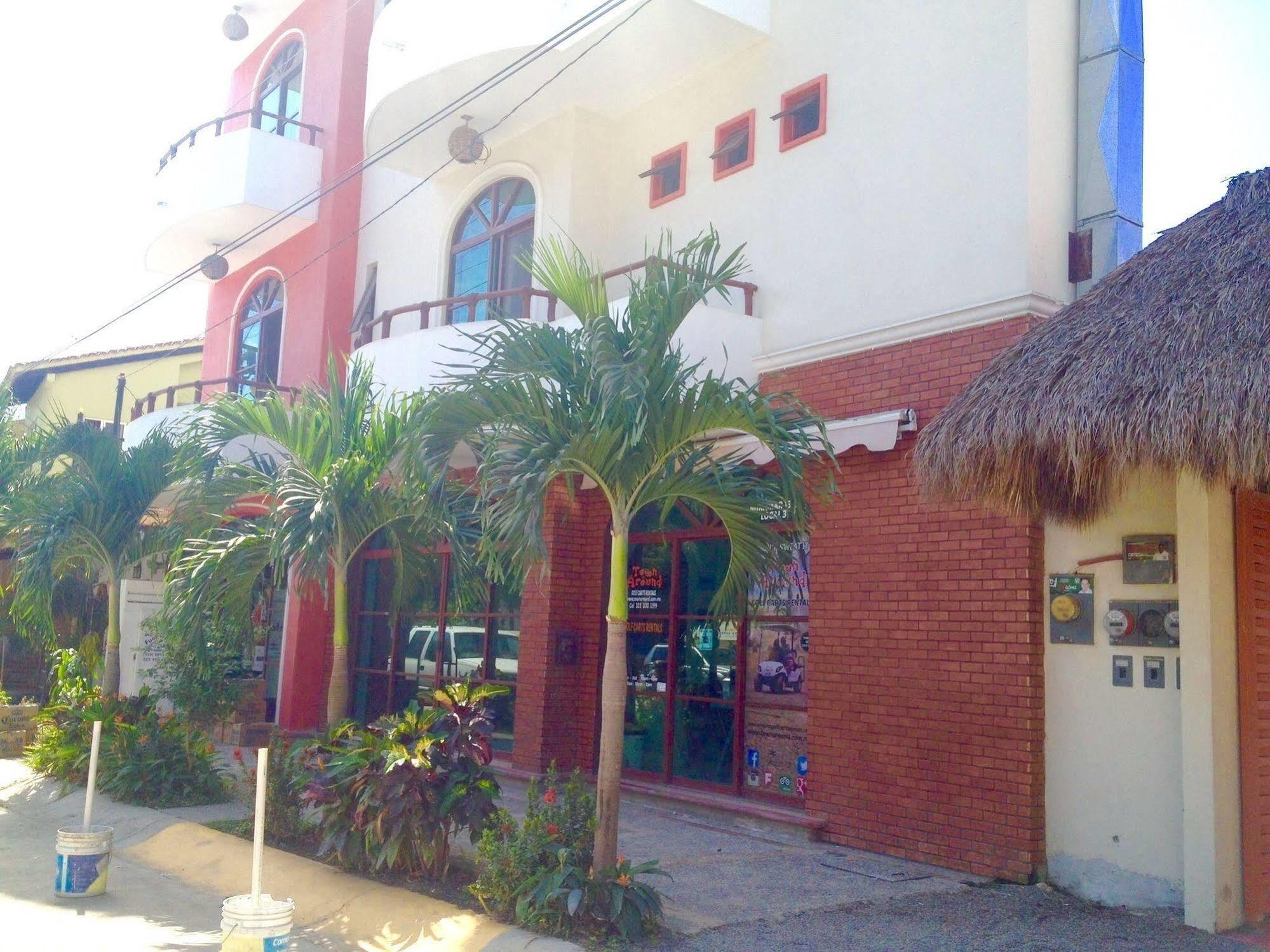 Hotel Y Suites Los Encantos سايوليتا المظهر الخارجي الصورة